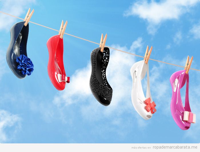 Bailarinas, sandalias y botad de silicona baratas, marca Favolla, comprar outlet online